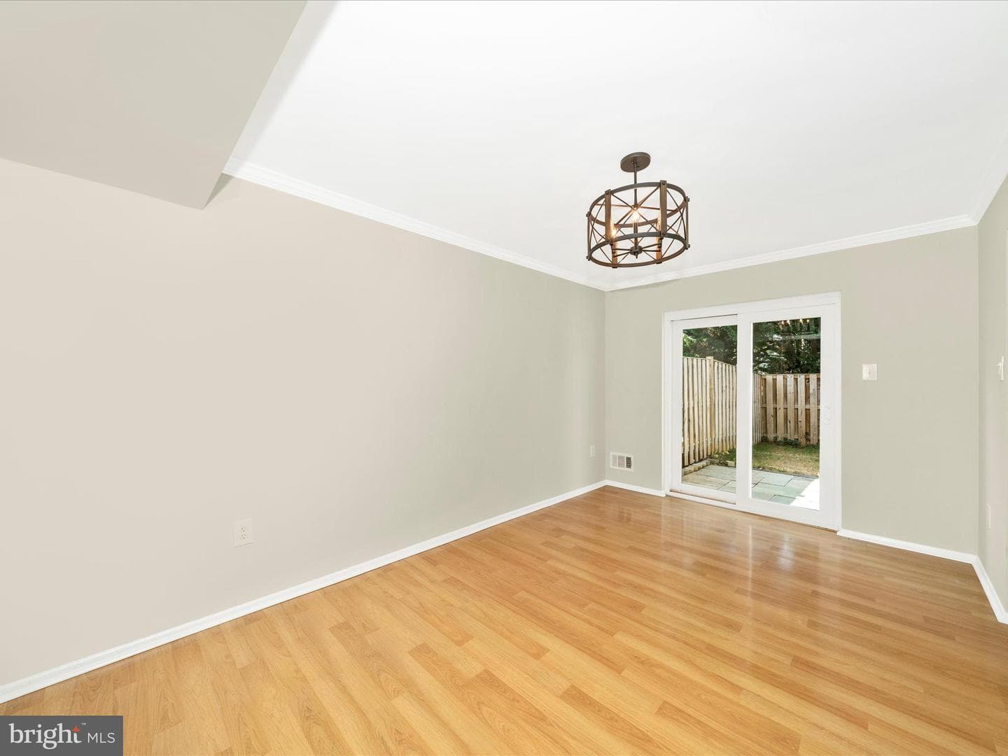 6915 Alex Court photo 11