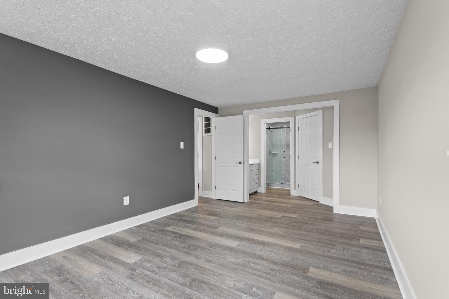 5831 Woodwinds Circle photo 19