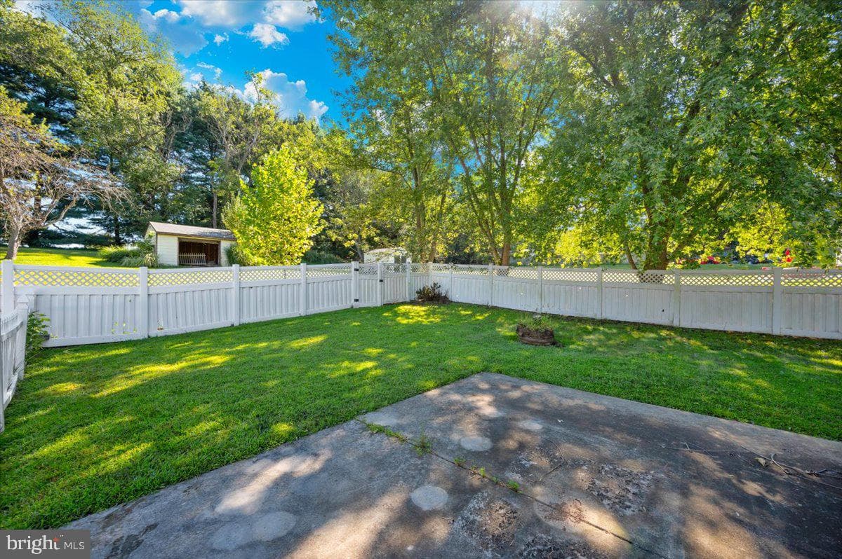 3917 Sugarloaf Drive photo 46