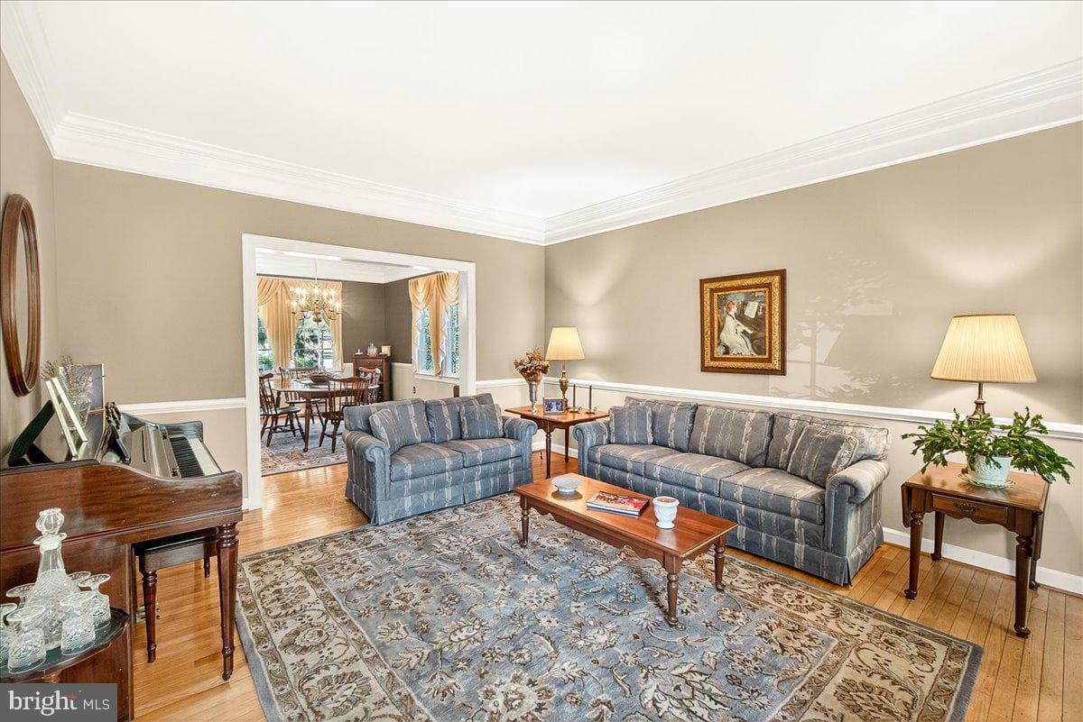 7010 Club House Circle photo 11