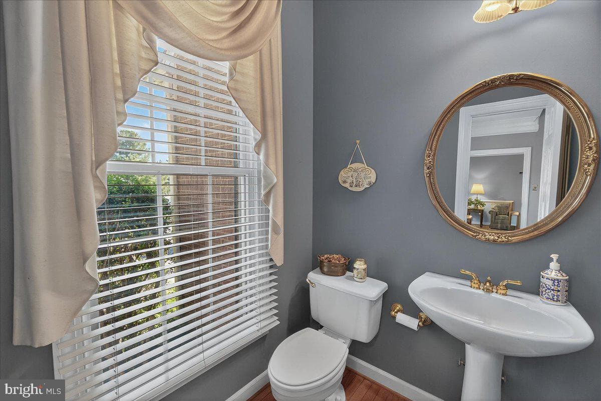 7010 Club House Circle photo 14