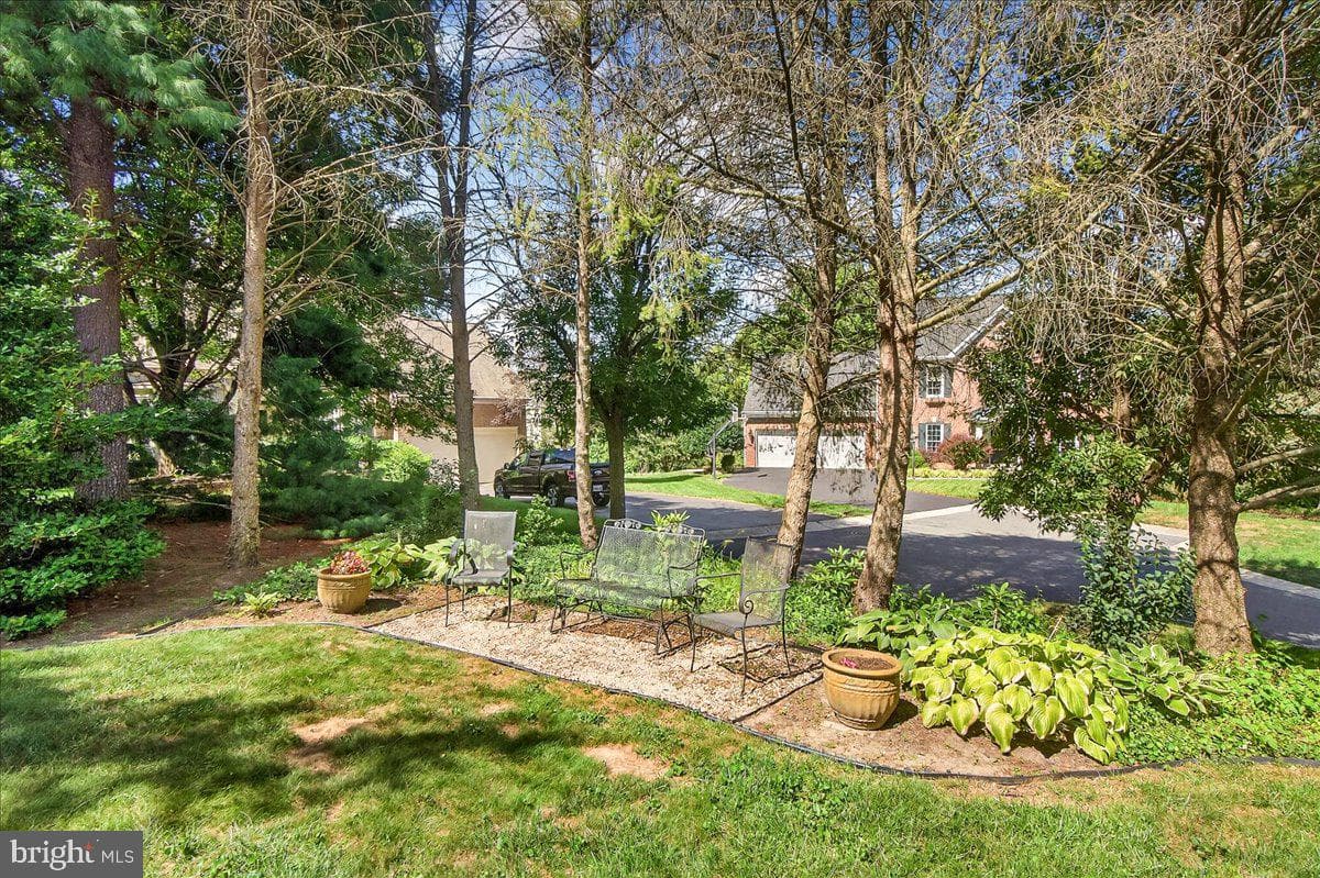 7010 Club House Circle photo 50