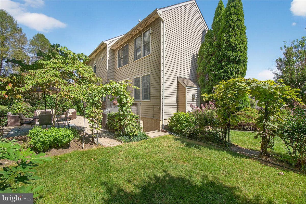7010 Club House Circle photo 54