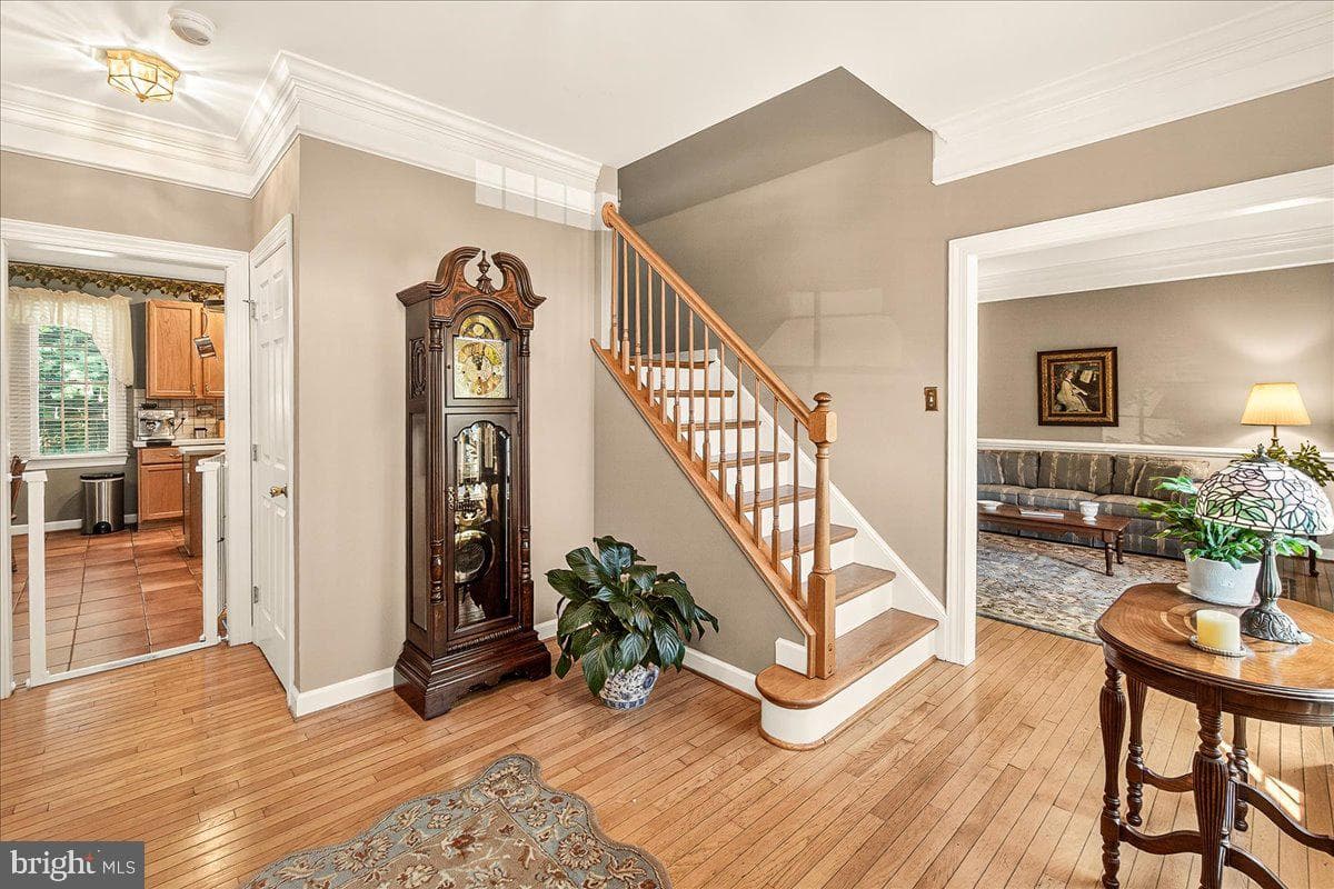 7010 Club House Circle photo 9
