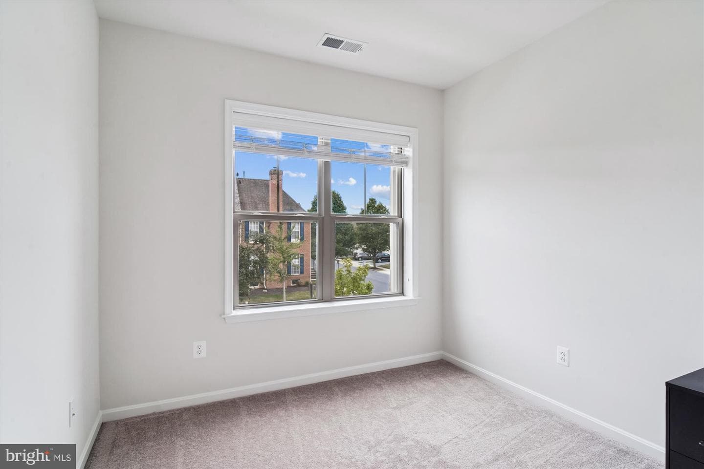 2548 Island Grove Boulevard photo 25