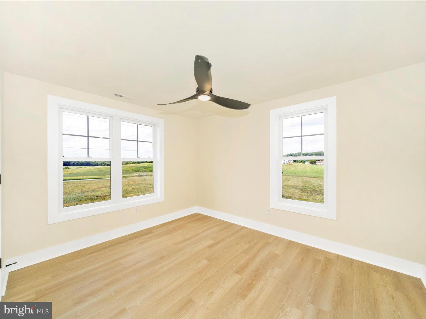 14901 New Windsor Road photo 24