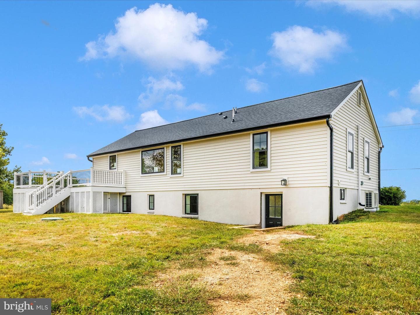 14901 New Windsor Road photo 46