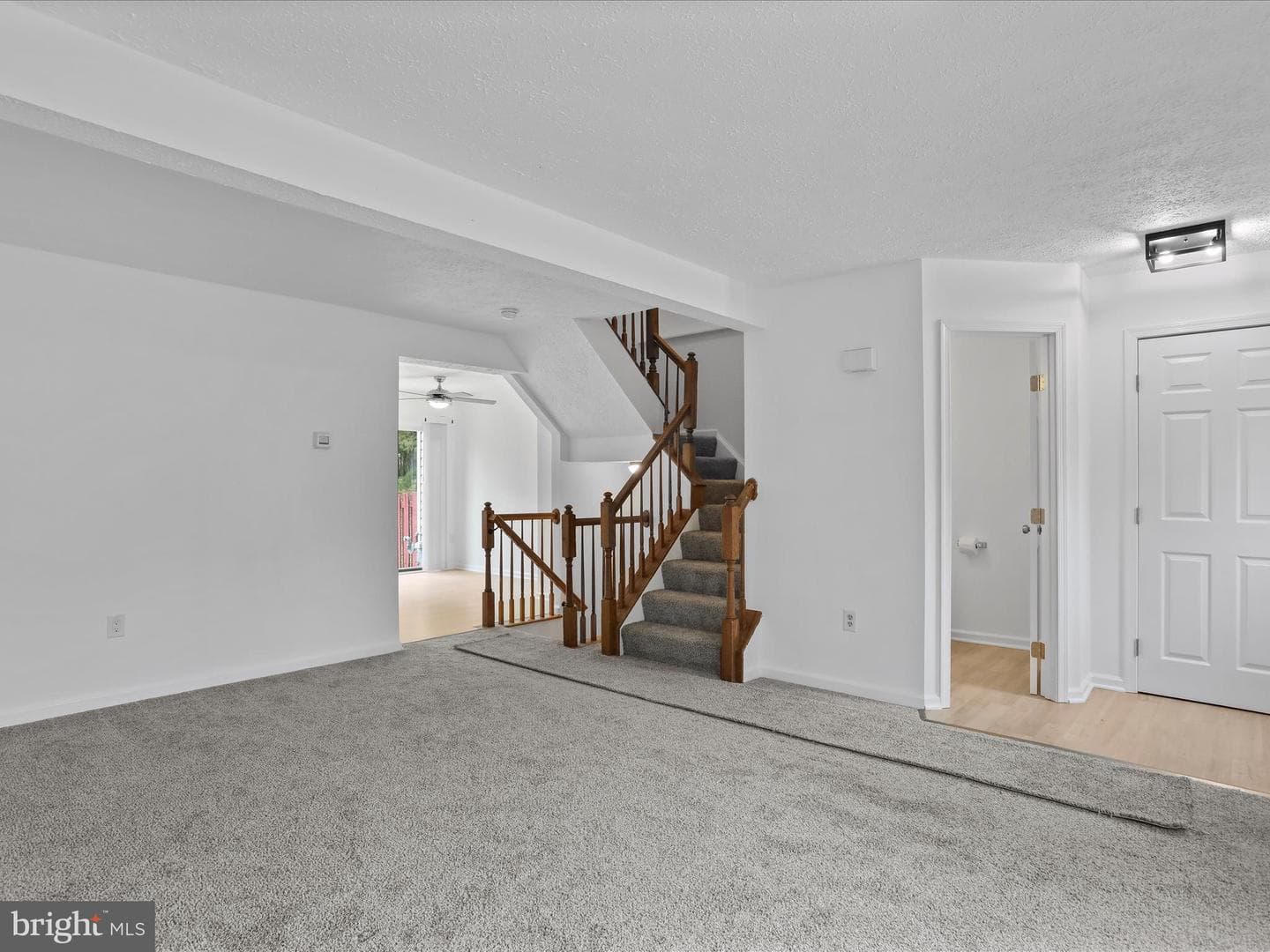 1518 Beverly Court photo 3