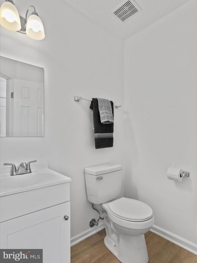 1518 Beverly Court photo 6