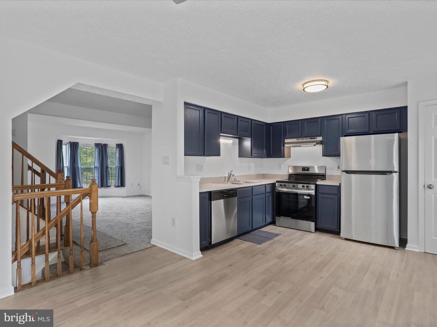 1518 Beverly Court photo 8
