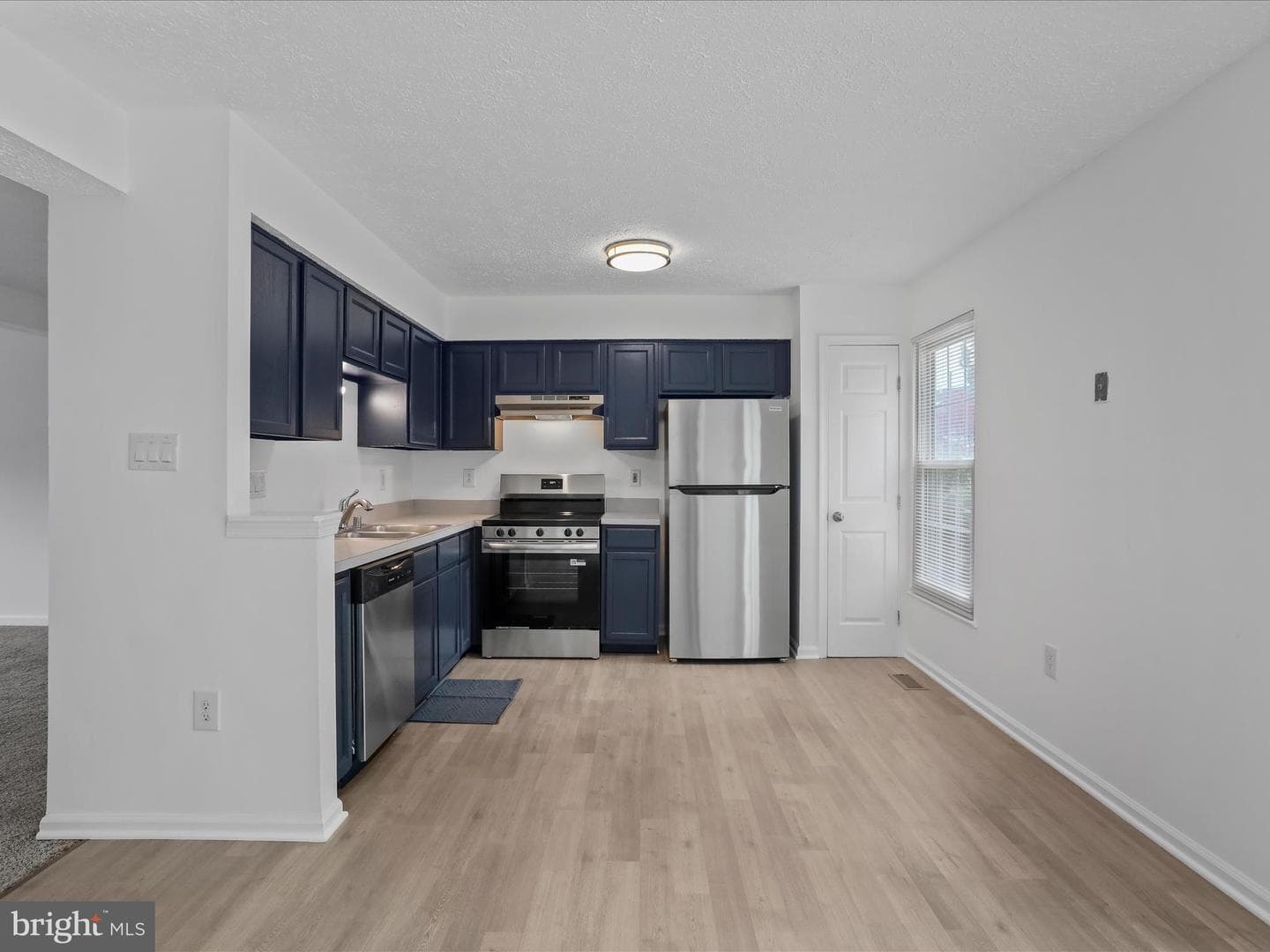 1518 Beverly Court photo 9