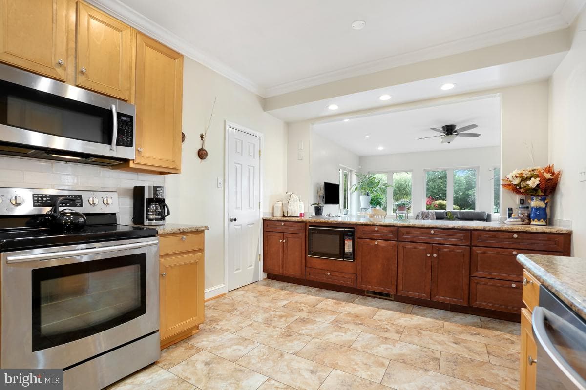 15535 Liberty Road photo 16
