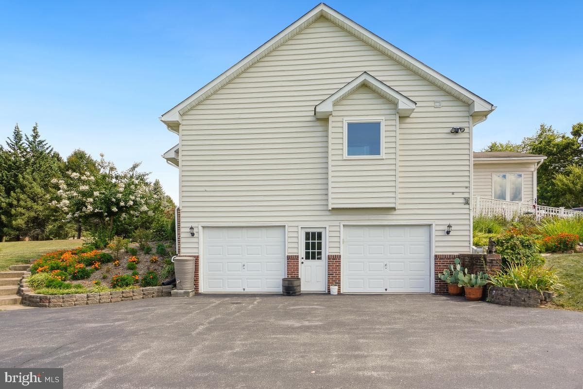 15535 Liberty Road photo 2