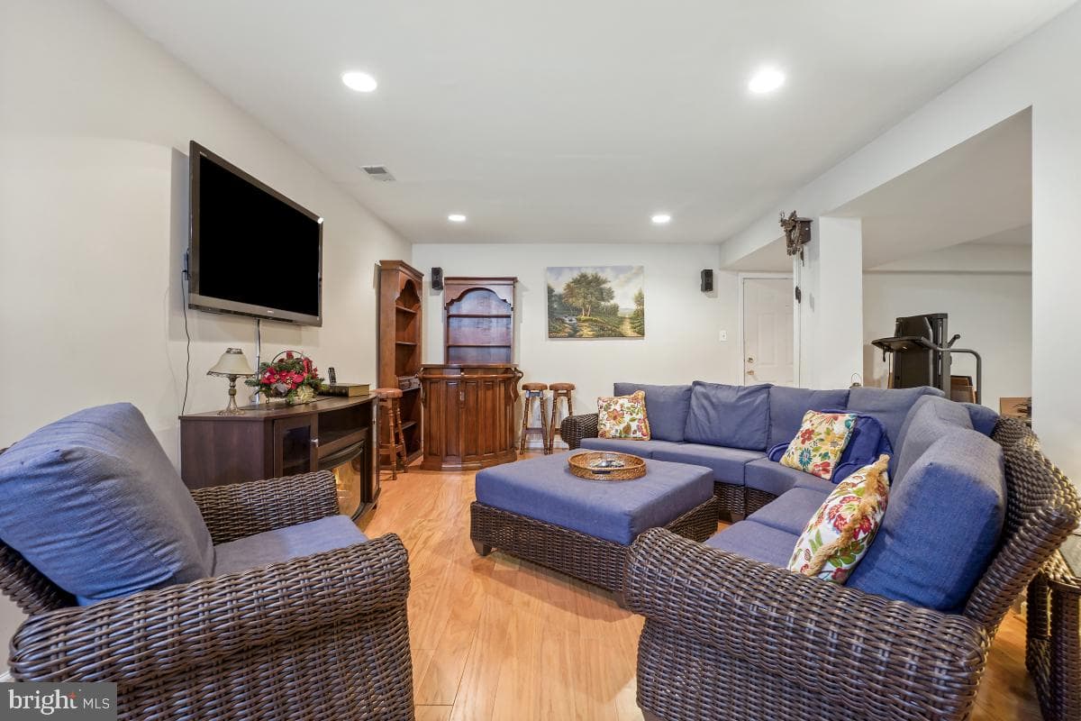 15535 Liberty Road photo 34