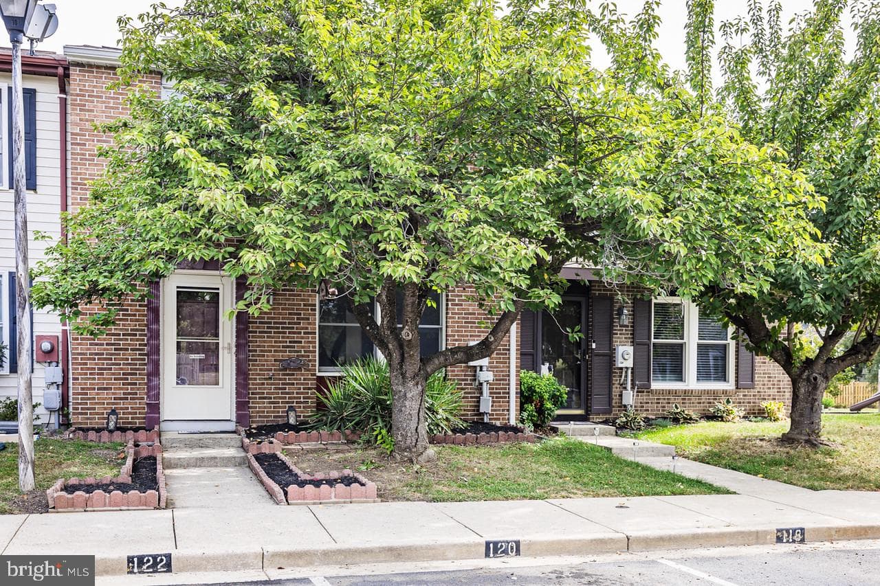 122 Sandalwood Court