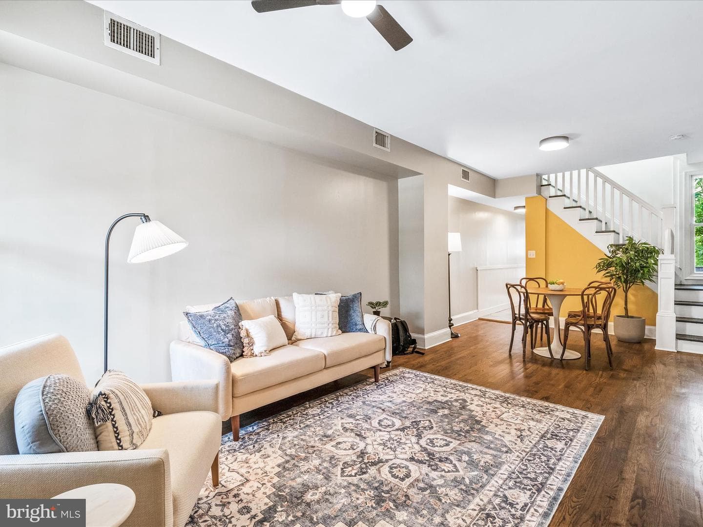441 W South Street photo 3