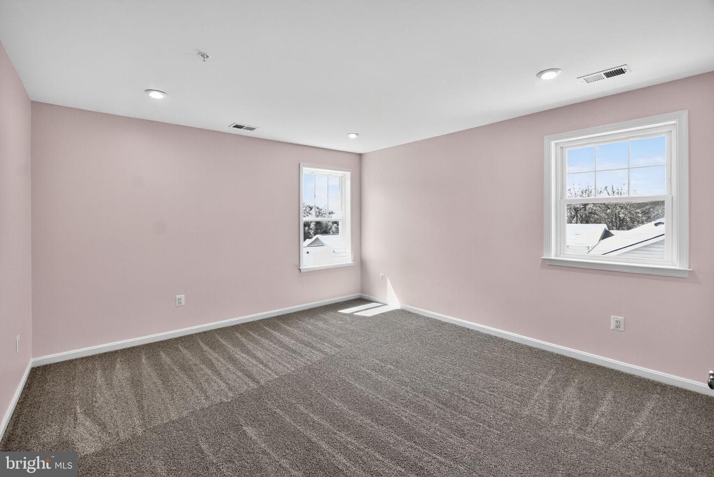 812 Kaplon Court photo 32