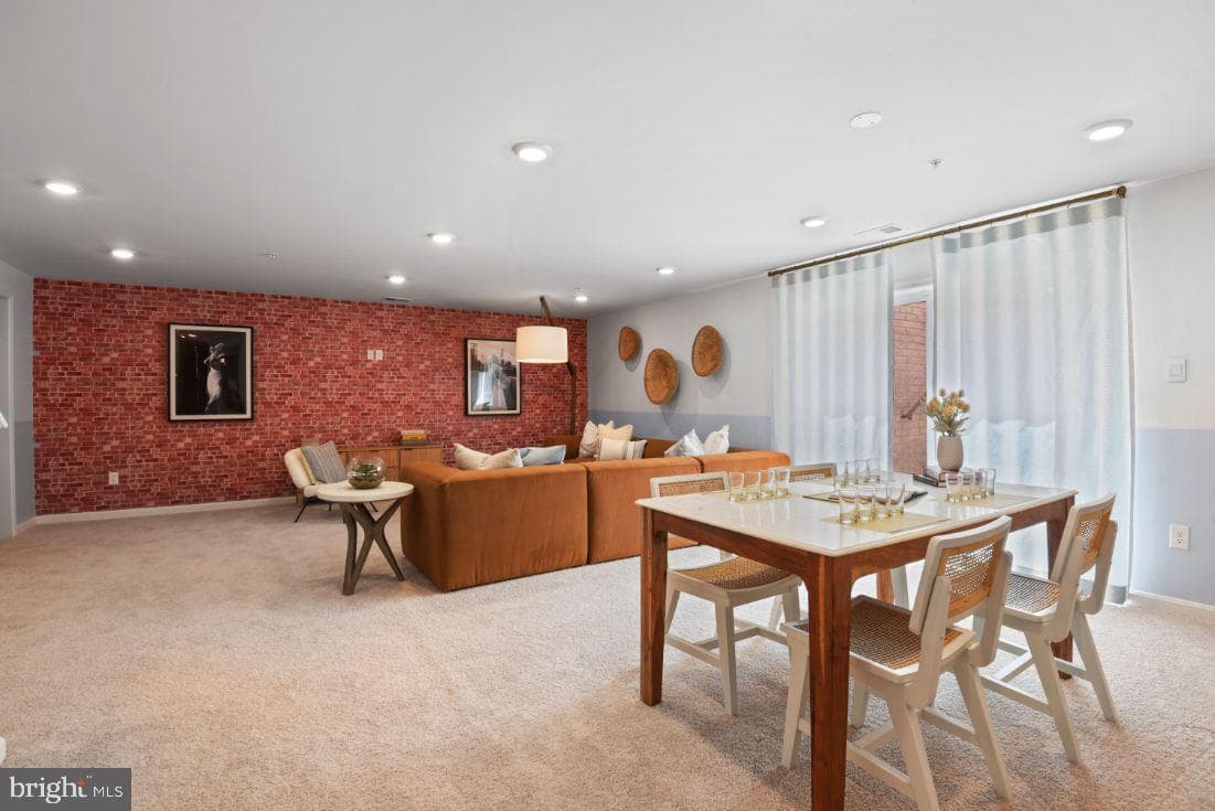453 Ensemble Way photo 31