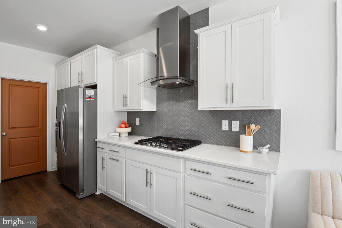 453 Ensemble Way photo 9