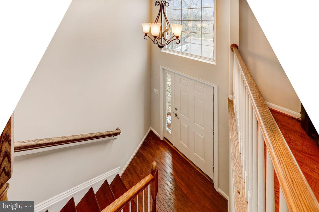 111 Harpers Way photo 2