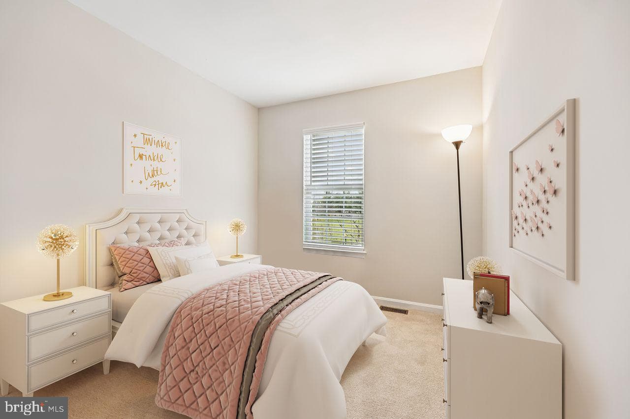 111 Harpers Way photo 20