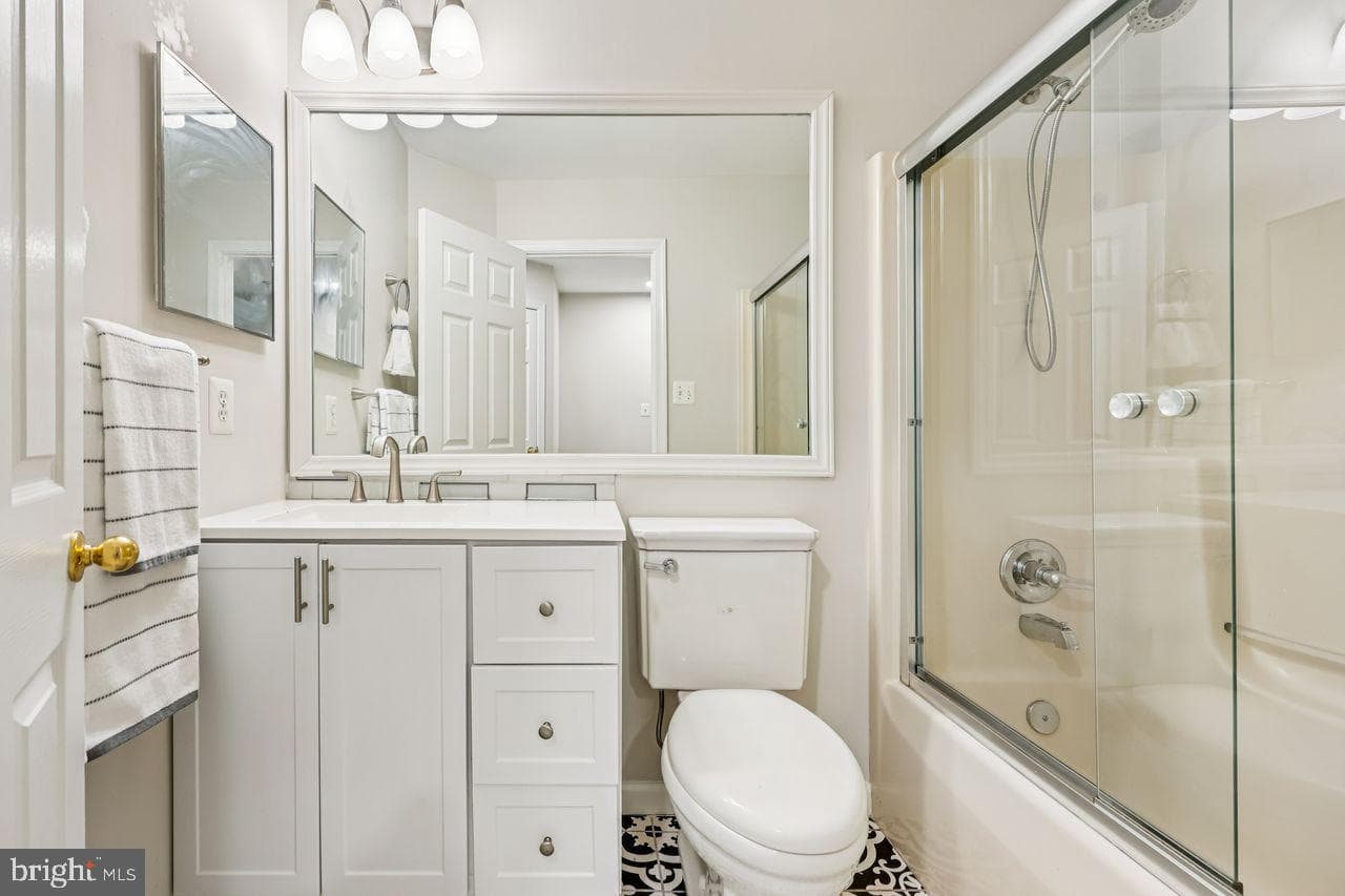 111 Harpers Way photo 24
