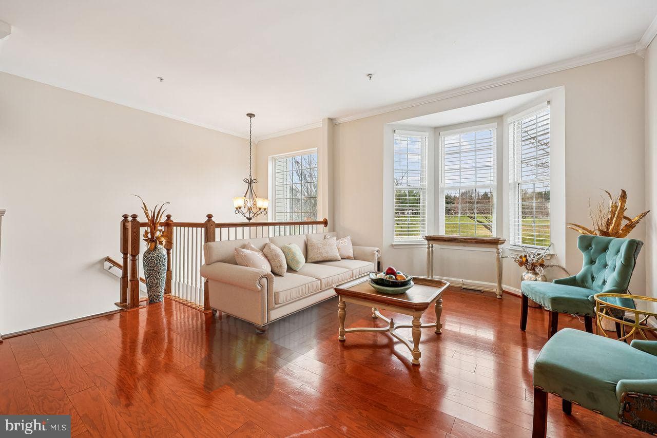 111 Harpers Way photo 4