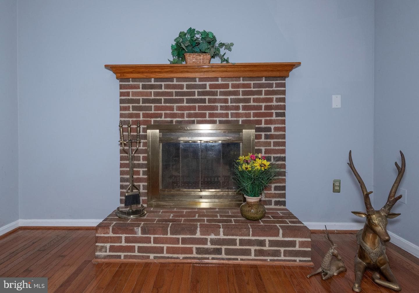 2174 Ambleside Court photo 10