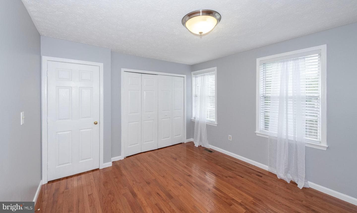 2174 Ambleside Court photo 27