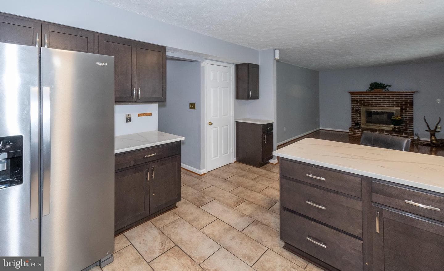 2174 Ambleside Court photo 8