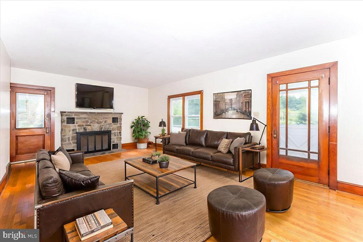 17124 Sabillasville Road photo 3