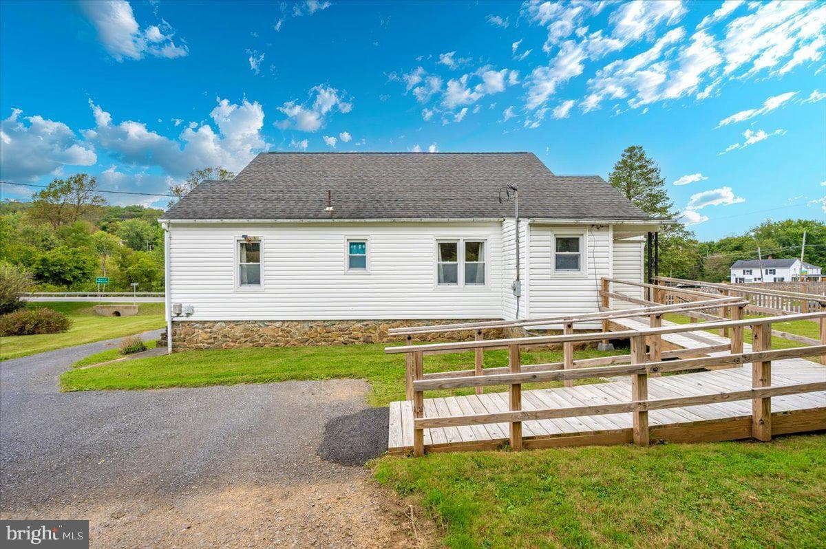 17124 Sabillasville Road photo 37