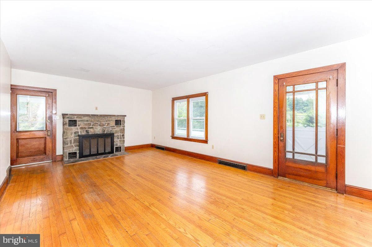 17124 Sabillasville Road photo 4