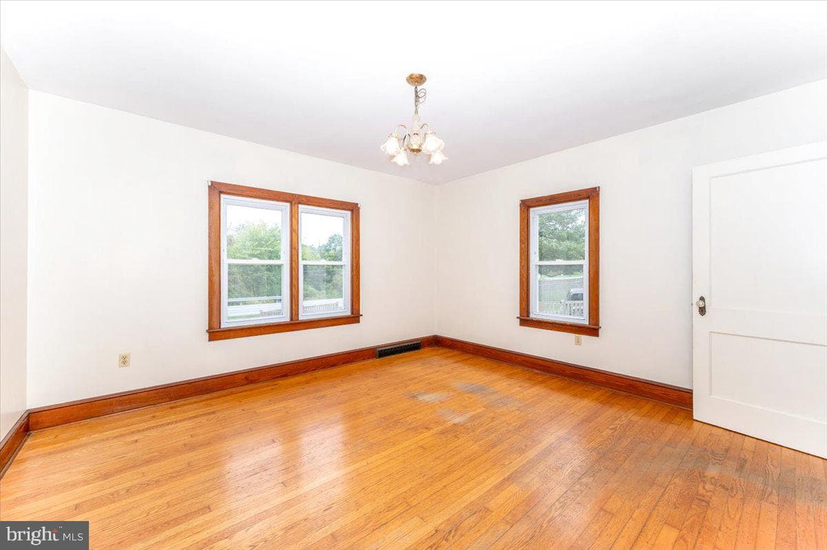17124 Sabillasville Road photo 9