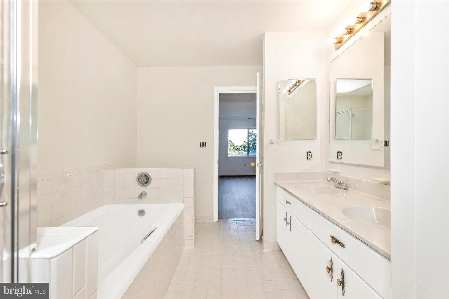 104 Mercer Ct # 13-1B photo 32