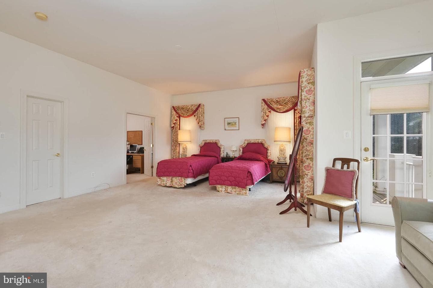 6813 Southridge Way photo 18
