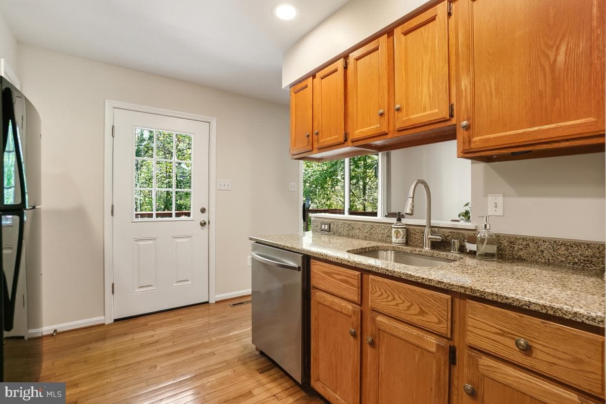 6823 Whistling Swan Way photo 11