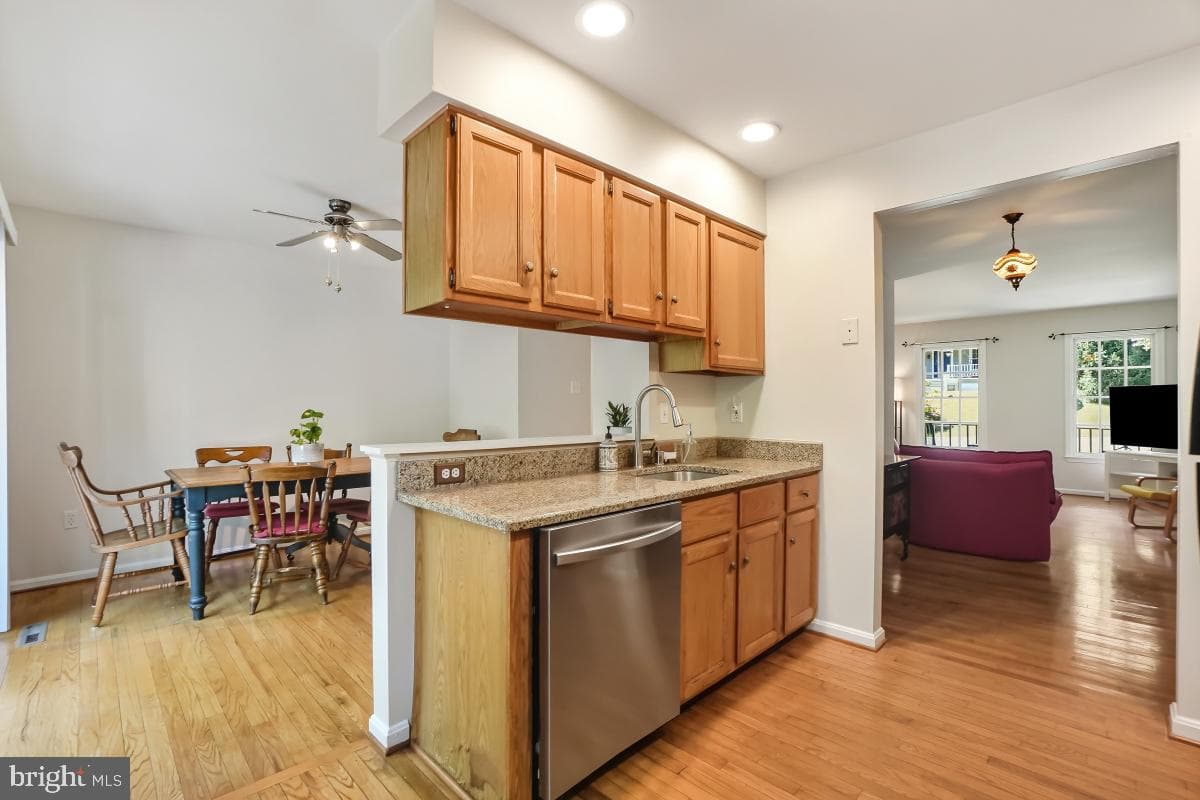 6823 Whistling Swan Way photo 14