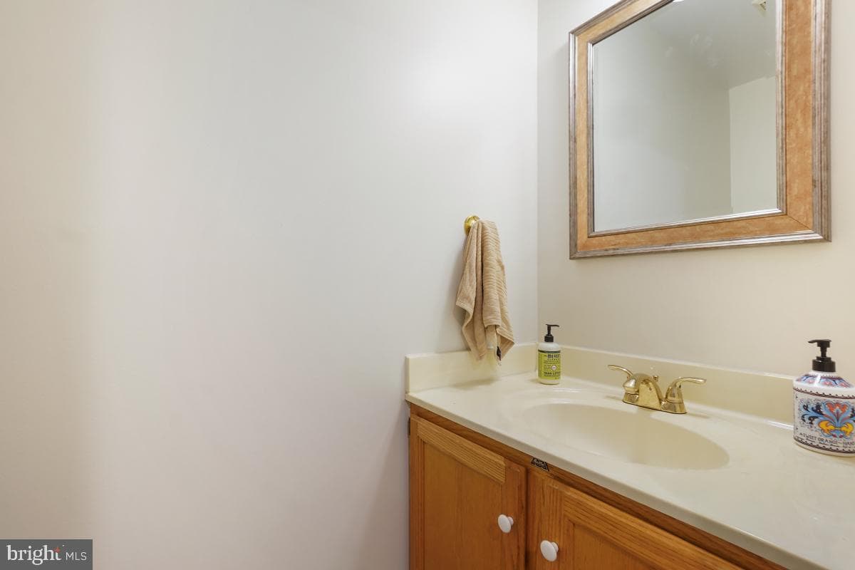 6823 Whistling Swan Way photo 27