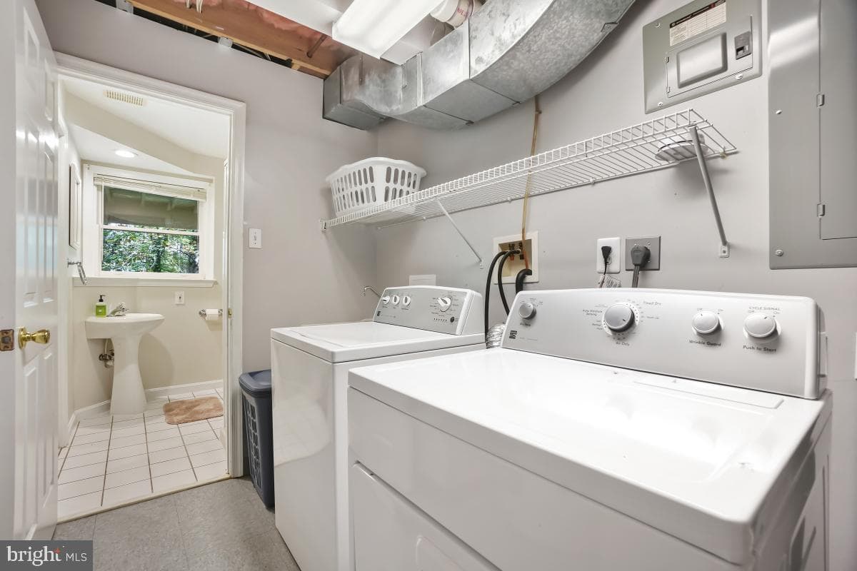 6823 Whistling Swan Way photo 41