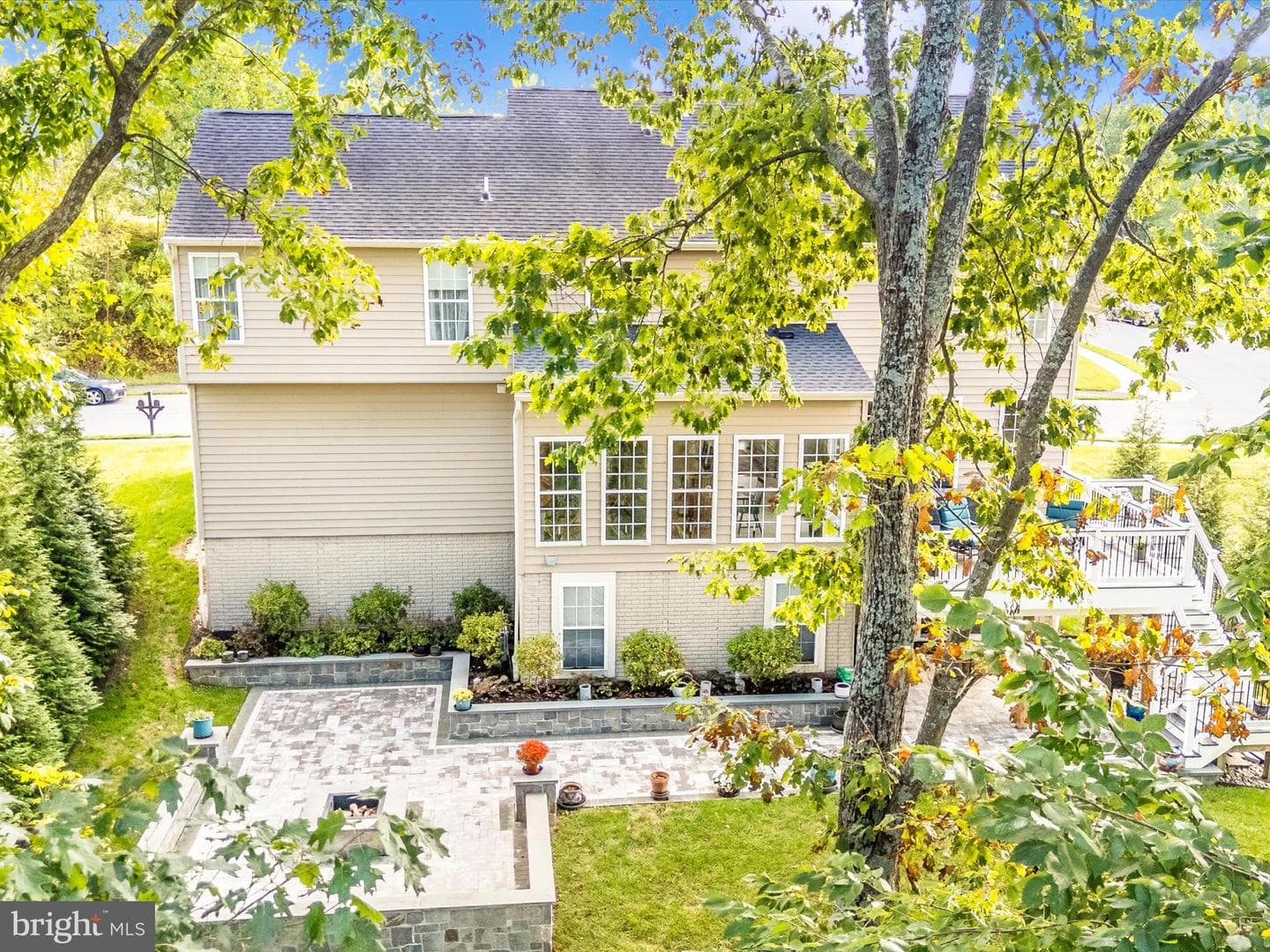 11046 Country Club Road photo 3