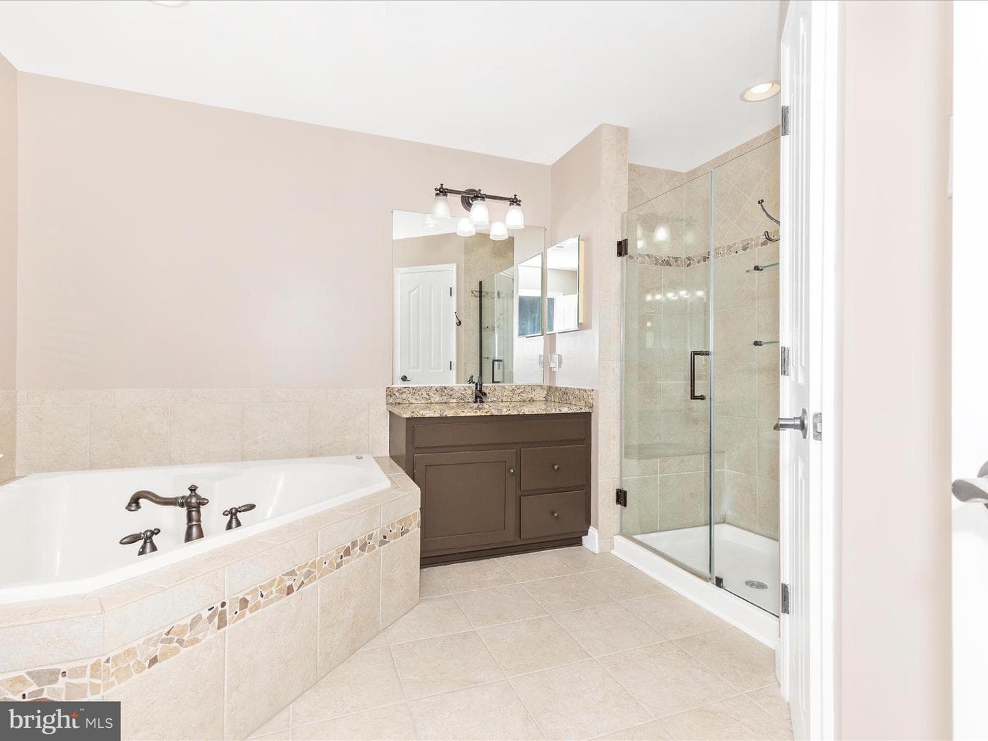 1713 Dearbought Drive photo 33
