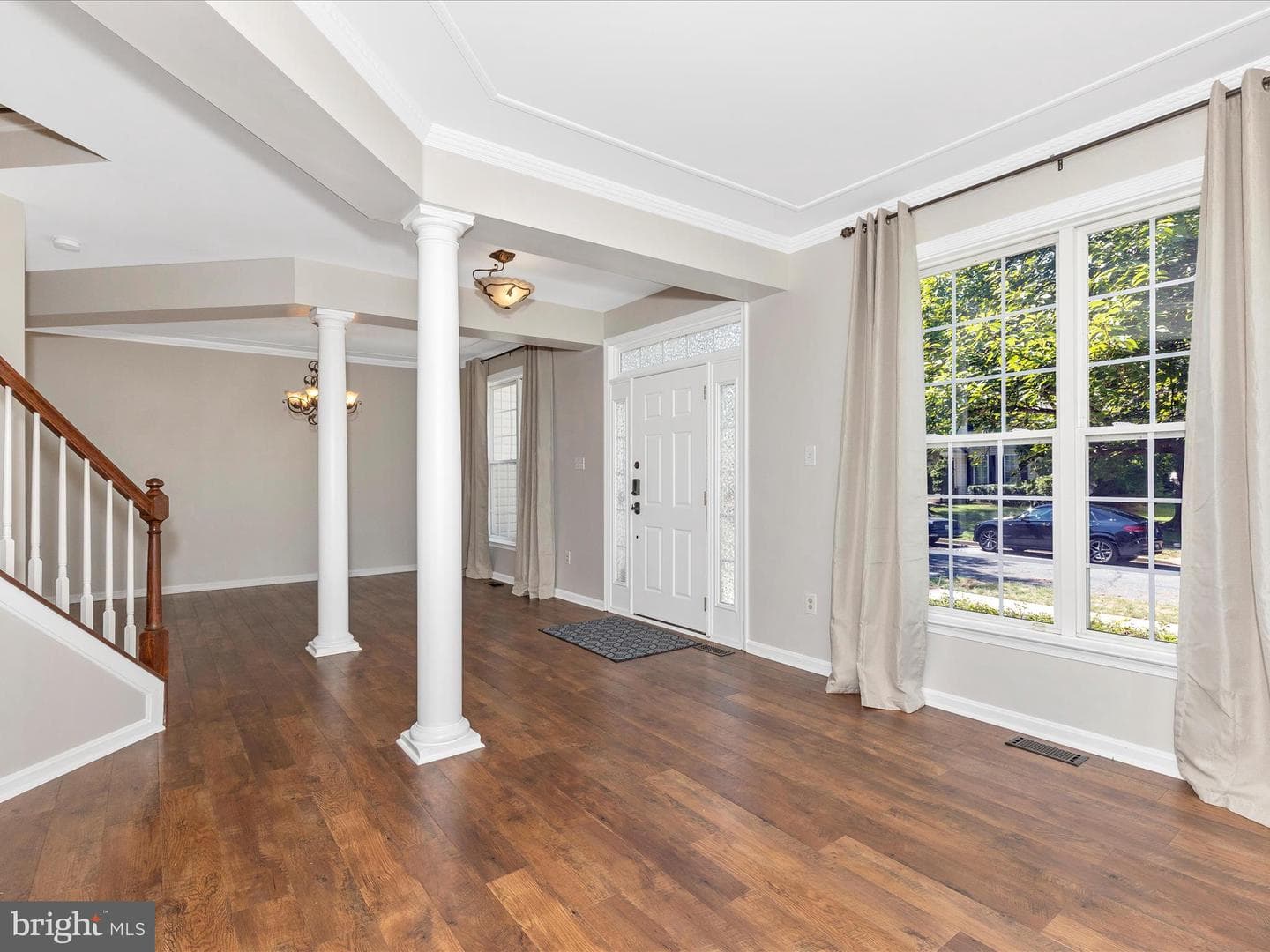 1713 Dearbought Drive photo 7