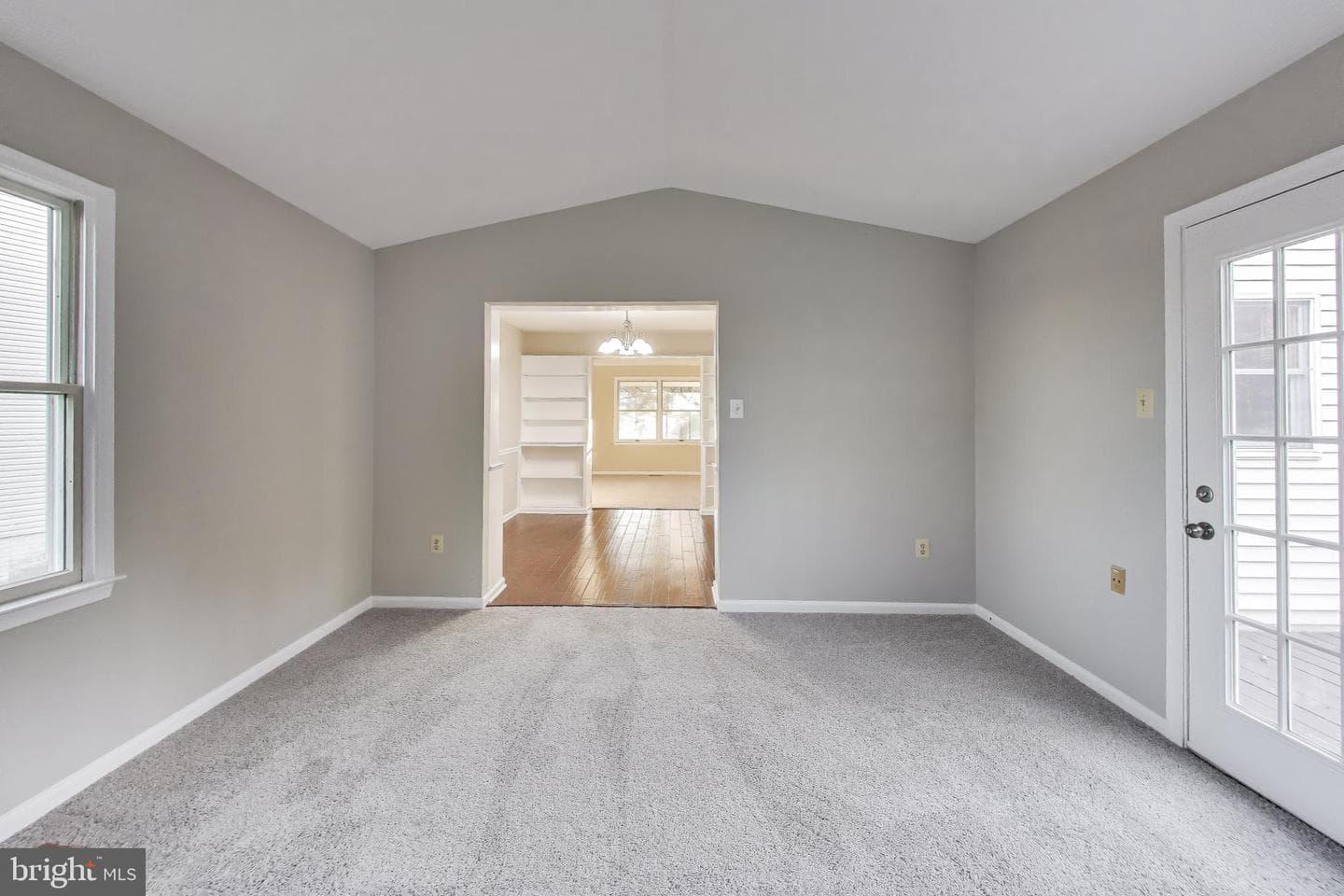 1009 Cheryls Court photo 14