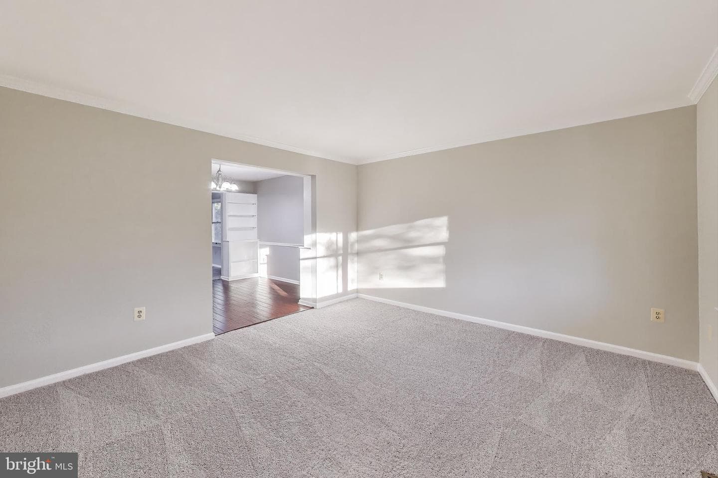 1009 Cheryls Court photo 5