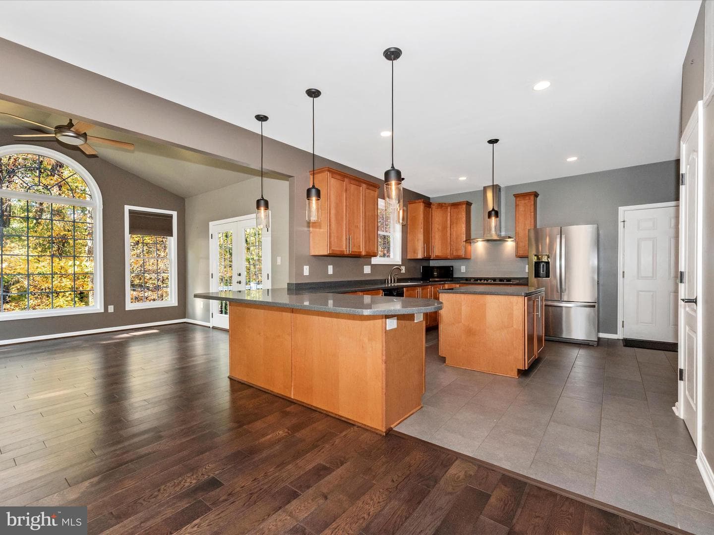 10027 Pine Tree Road photo 17