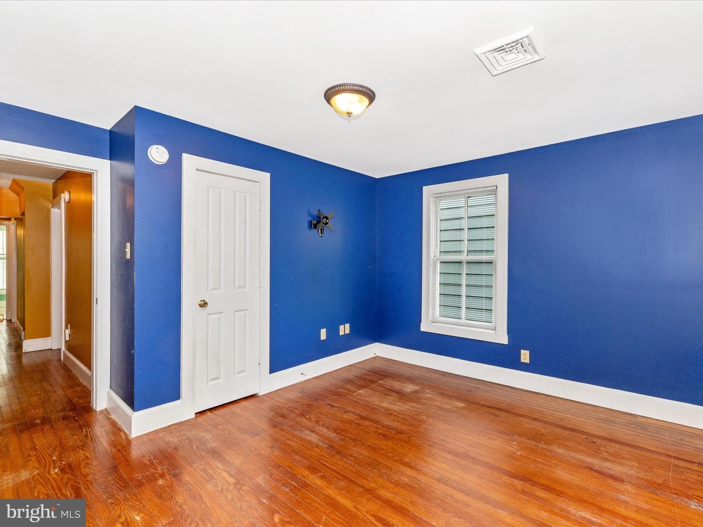132 E 5th Street photo 24