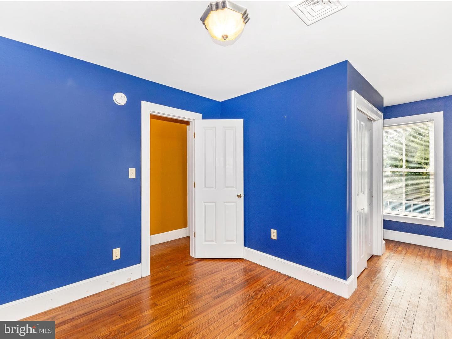 132 E 5th Street photo 31