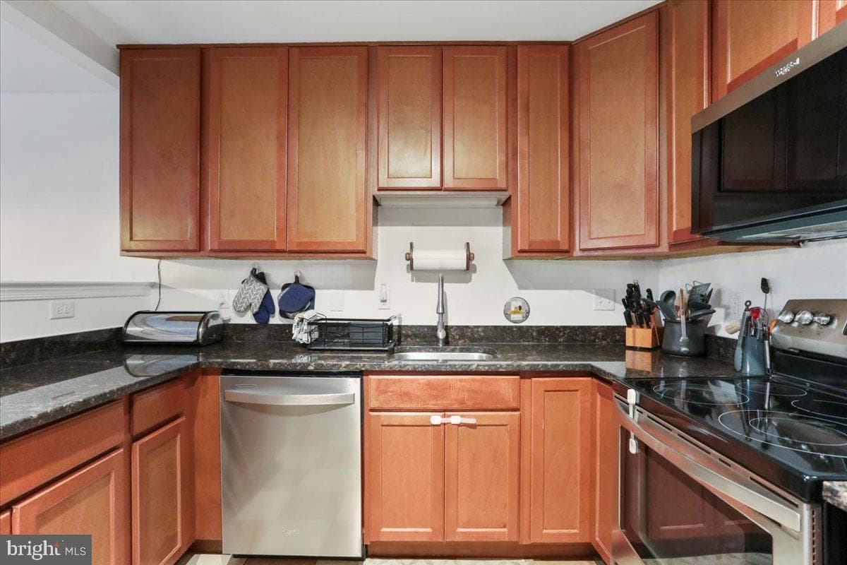 501 Prospect Boulevard photo 11