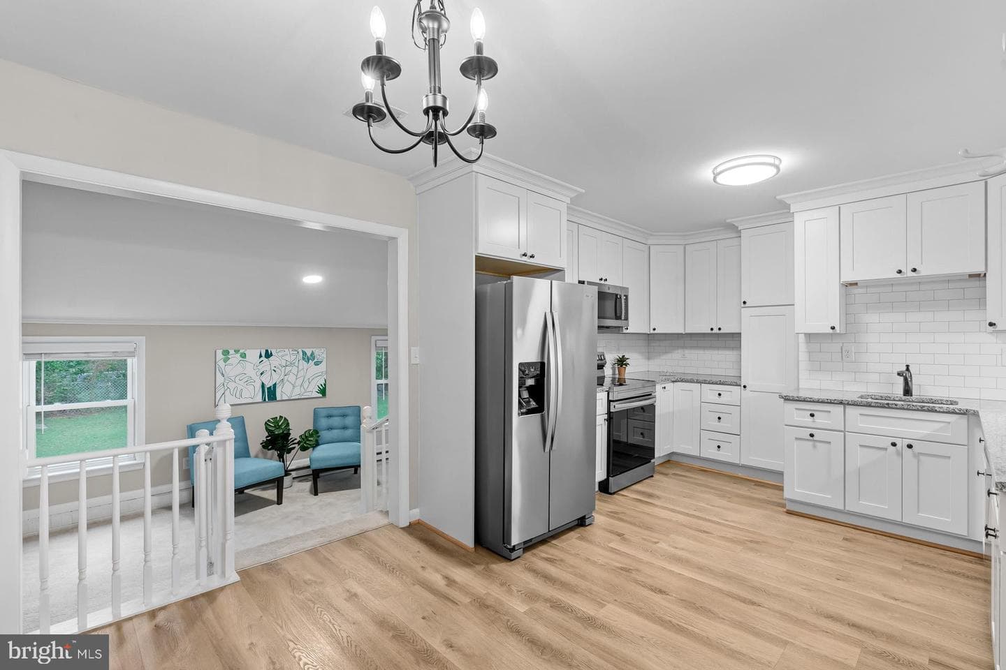 1511 W 8th Street photo 9